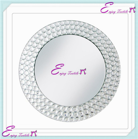 dots crystal plate