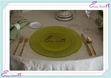 round glass charger plate